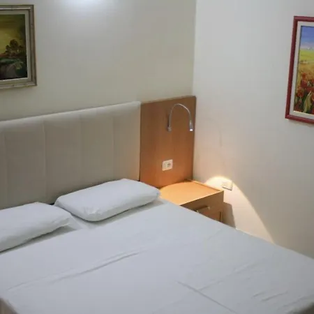 מלון Martini Vlorë